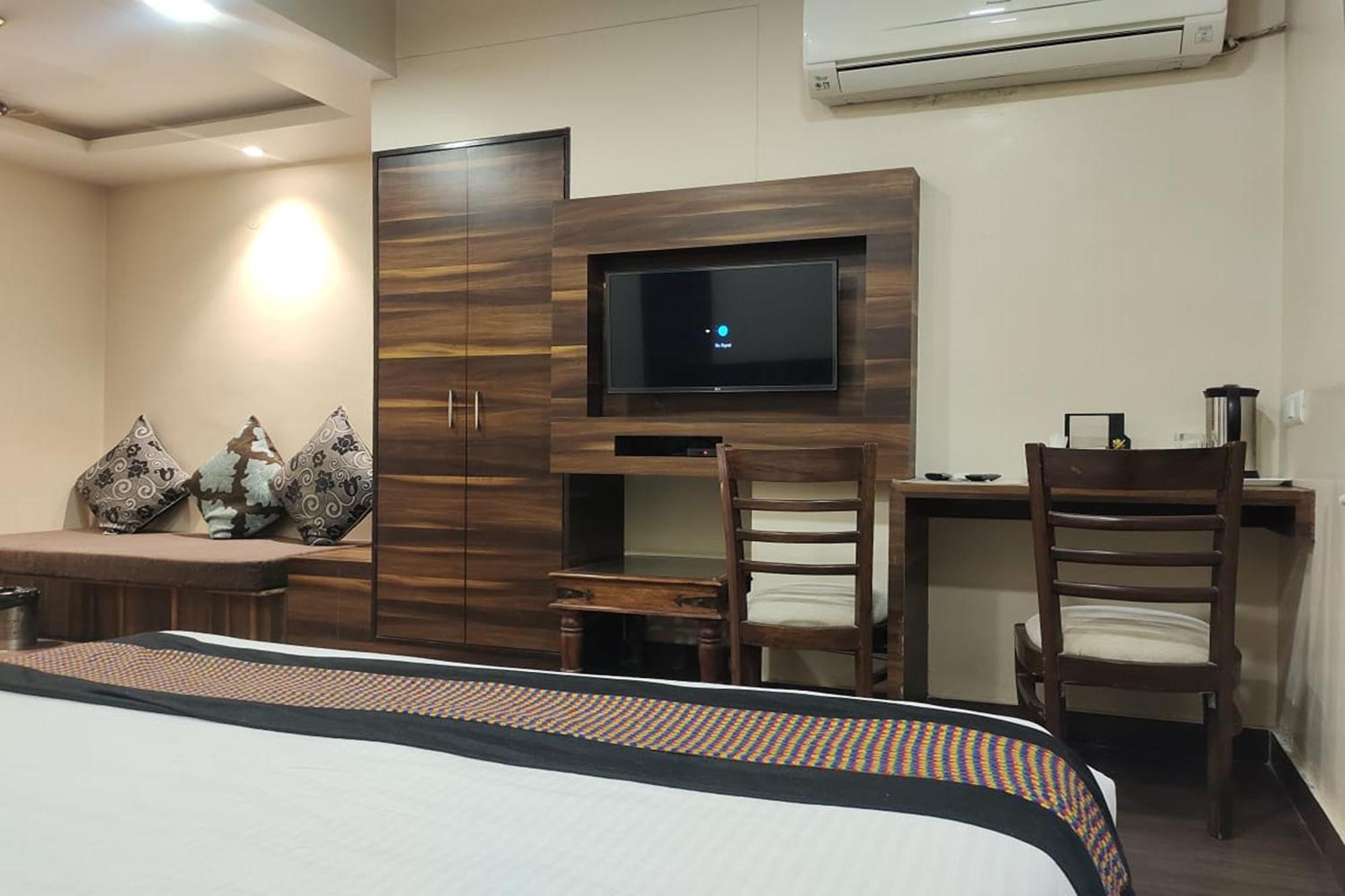 Hotel Rang Mahal Near Jaipur International Airport Ngoại thất bức ảnh