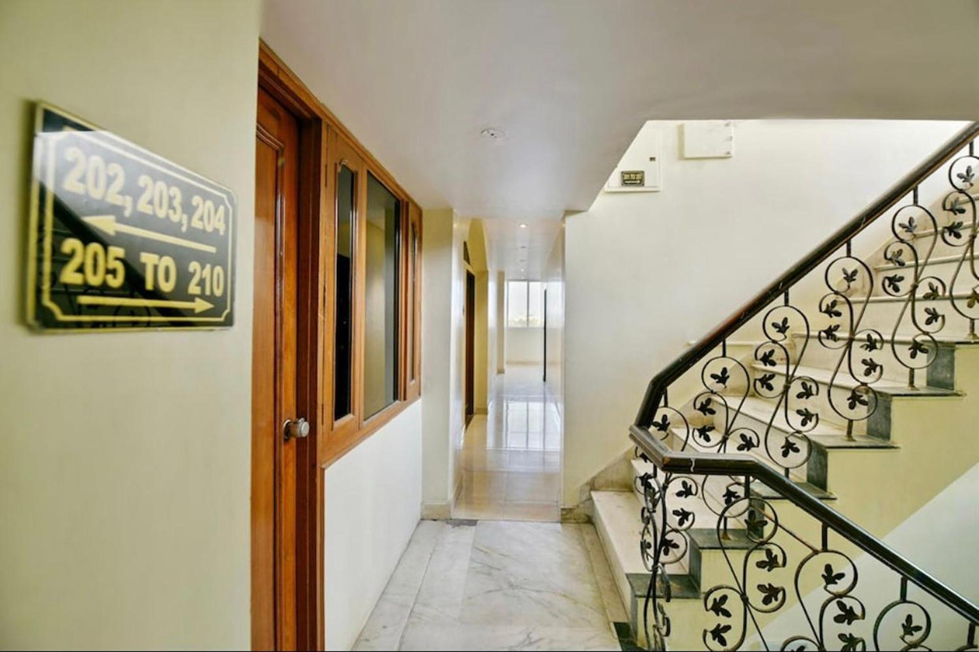 Hotel Rang Mahal Near Jaipur International Airport Ngoại thất bức ảnh