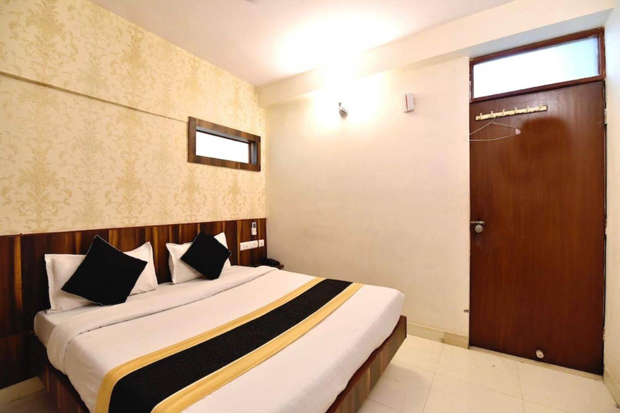 Hotel Rang Mahal Near Jaipur International Airport Ngoại thất bức ảnh